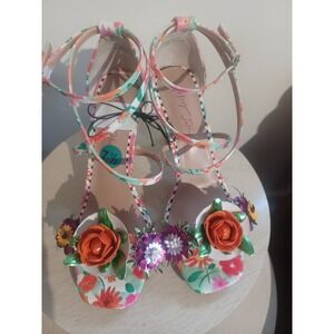 Betsey Johnson Floral Ankle Strap Flower Embellishments High Heeled Sandal Sz7.5